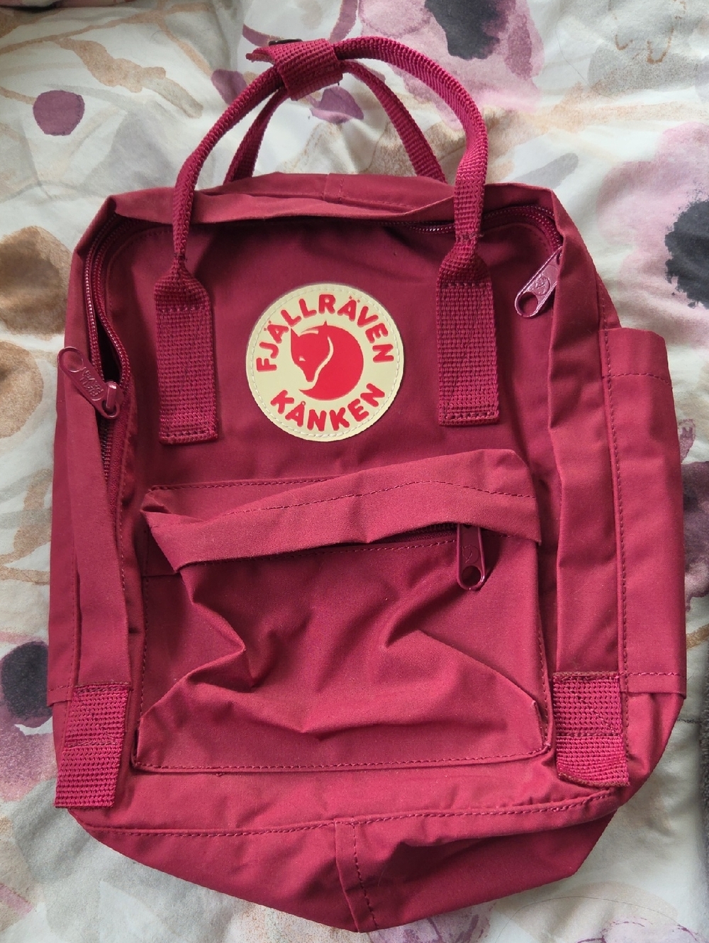 Fjallraven Kanken Mini Backpack in Raspberry Pink - Picture 1 of 4